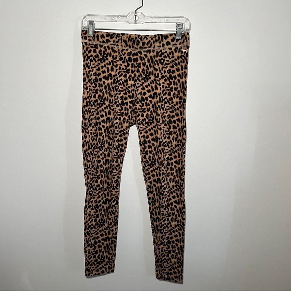 PINK Cheetah Leggings Size M
